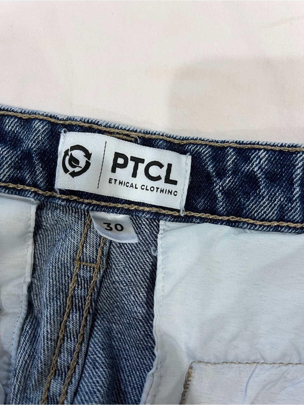 PTCL Ethical Clothing Jeans Size 30 Acid Wash Barrel Tapered Ankle Slit Denim - Picture 12 of 13